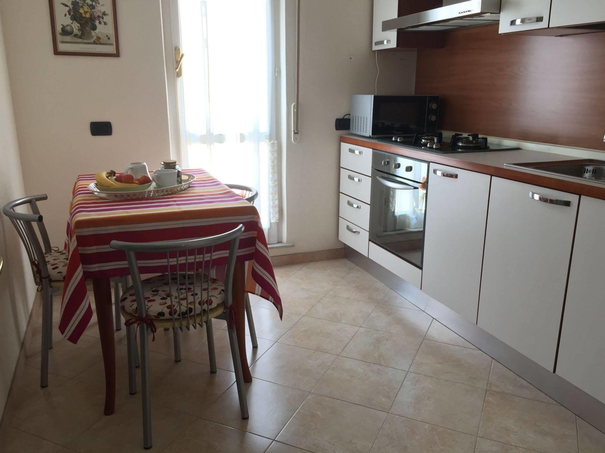 Legnano Attic Apartment กาวีดีลาวานญา ภายนอก รูปภาพ