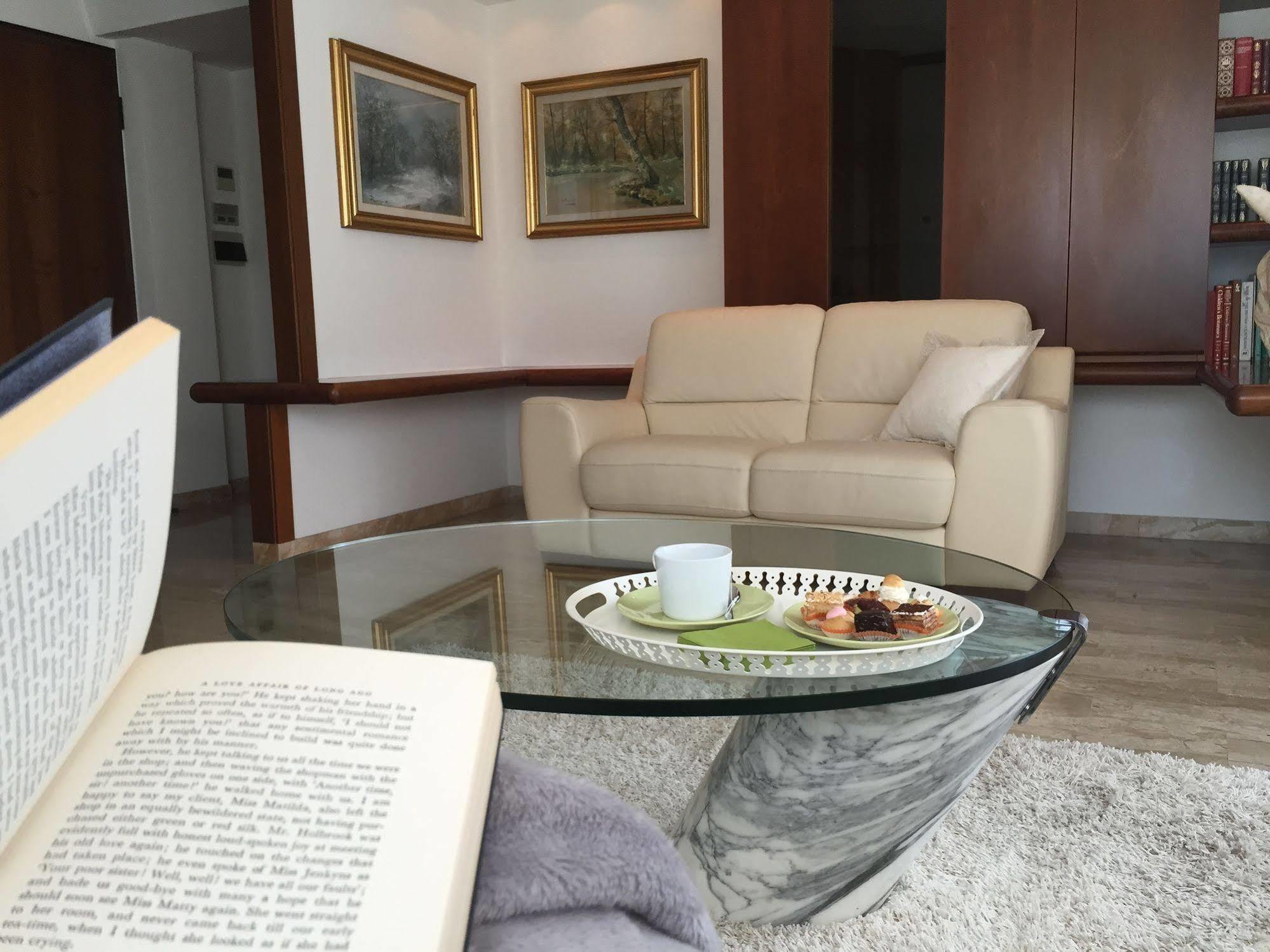 Legnano Attic Apartment กาวีดีลาวานญา ภายนอก รูปภาพ